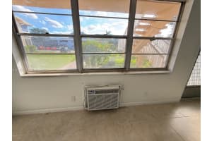 210 Canterbury J 210 West Palm Beach, FL 33417 - MLS#A11975316