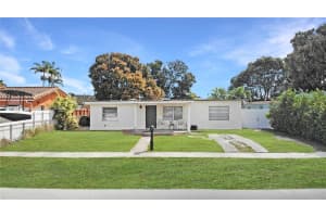 1461 E 7th Ct, Hialeah