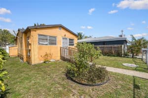 1733 Nw 66th St Miami, FL 33147 - MLS#A11975368