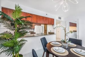 1200 Brickell Bay Dr 1808 Miami, FL 33131 - MLS#A11975388