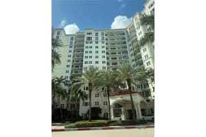 20000 Country Club Dr , Aventura, FL 33180 - MLS#A11975390