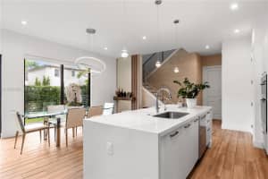 4301 Nw 81st Ct 1 Doral, FL 33166 - MLS#A11975421