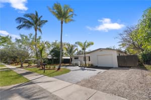 3390 Sw 15th Ct Fort Lauderdale, FL 33312 - MLS#A11975438