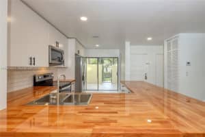 3905 Adra Ave J-46b Doral, FL 33178 - MLS#A11975454