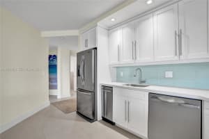 1936 S Ocean 21d Hallandale Beach, FL 33009 - MLS#A11975460