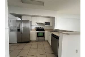 5077 7th St , Miami, FL 33126 - MLS#A11975475