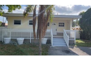 109 Sw 1st Ave Hallandale Beach, FL 33009 - MLS#A11975479