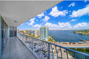 7601 E Treasure Dr 1917 North Bay Village, FL 33141 - MLS#A11975482