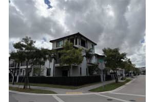 8304 NW 49th St, Doral, FL 33166, - MLS#A11975508