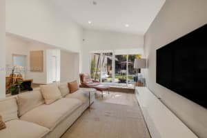 7630 Ne 8th Ave Miami, FL 33138 - MLS#A11975538