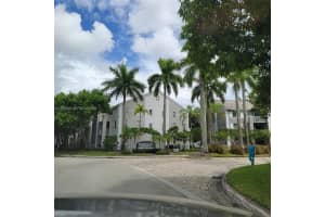 711 Sw 111th Way 301 Pembroke Pines, FL 33025 - MLS#A11975545