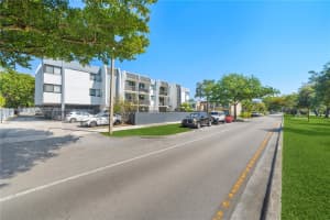 2345 Ne 135th St 210 North Miami, FL 33181 - MLS#A11975556