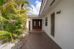 1457 Sw 136th Pl Miami, FL 33184 - MLS#A11975585