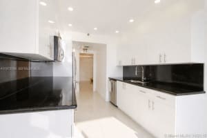 20281 E Country Club Dr 611 Aventura, FL 33180 - MLS#A11975598