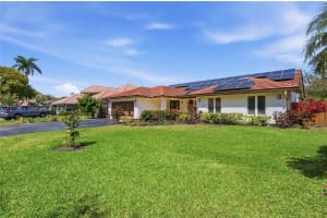 10003 Nw 53rd Ct Coral Springs, FL 33076 - MLS#A11975601