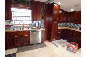 18813 Nw 32nd Ave Miami Gardens, FL 33056 - MLS#A11975603