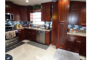 18813 Nw 32nd Ave Miami Gardens, FL 33056 - MLS#A11975603