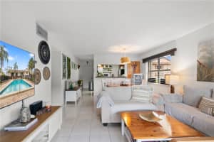 11209 SW 88th St #101b, Miami, FL 33173, - MLS#A11975611