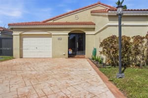 561 Sw 87th Ct Miami, FL 33174 - MLS#A11975617