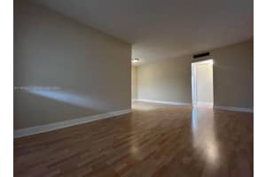 1100 Ne 1st Ct 312 Hallandale Beach, FL 33009 - MLS#A11975627