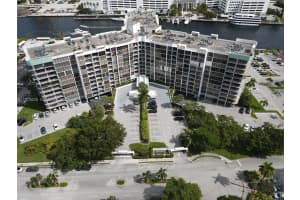 400 Leslie Dr 1105 Hallandale Beach, FL 33009 - MLS#A11975629