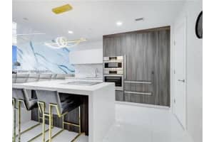 851 Ne 1st Ave 3000 Miami, FL 33132 - MLS#A11975691