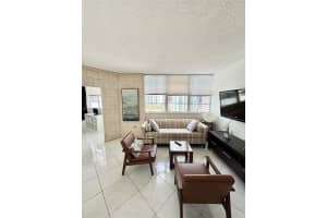 905 Brickell Bay Dr 1824 Miami, FL 33131 - MLS#A11975727