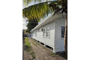 2722 Nw 23rd Ave Miami, FL 33142 - MLS#A11975736