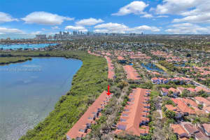 1425 Weeping Willow Way Hollywood, FL 33019 - MLS#A11975745