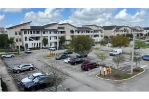 7915 Nw 104th Ave 33 Doral, FL 33178 - MLS#A11975753