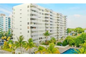 7545 E Treasure Dr 3i North Bay Village, FL 33141 - MLS#A11975770