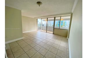 7545 E Treasure Dr 3i North Bay Village, FL 33141 - MLS#A11975770