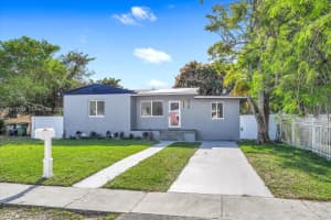 910 Nw 133rd St, North Miami