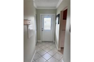 5121 W Oakland Park Blvd 204 Lauderdale Lakes, FL 33313 - MLS#A11975797