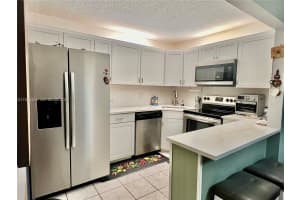 434 Pine Glen Ln A-1 Green Acres, FL 33463 - MLS#A11975806