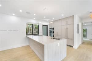 555 Ne 52nd Ter Miami, FL 33137 - MLS#A11975831