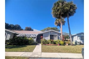 679 Racquet Club Rd 4 Weston, FL 33326 - MLS#A11975843