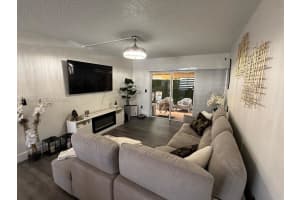 6255 Kendale Lakes Cir 128 Miami, FL 33183 - MLS#A11975849