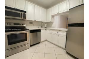 1455 N Treasure Dr 4l, North Bay Village