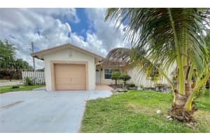 9604 Nw 49th St Sunrise, FL 33351 - MLS#A11975860