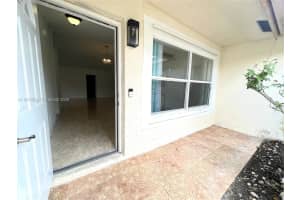 9604 Nw 49th St Sunrise, FL 33351 - MLS#A11975860