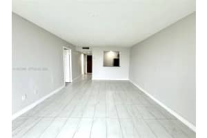 484 Nw 165th St Rd A-411 Miami, FL 33169 - MLS#A11975880