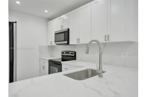 10051 Winding Lake Rd 201 Sunrise, FL 33351 - MLS#A11975924