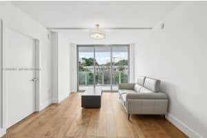 13800 Highland Dr 202 North Miami Beach, FL 33181 - MLS#A11975952