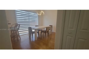 11476 Nw 77th Ln Doral, FL 33178 - MLS#A11975961