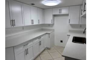 8305 152 AV , Miami, FL 33193 - MLS#A11976020