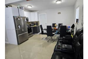 6744 Sw 21st St Miami, FL 33155 - MLS#A11976027