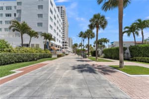 2457 Collins Ave 201 Miami Beach, FL 33140 - MLS#A11976041