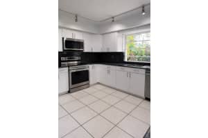 2110 Ne 198th Ter Miami, FL 33179 - MLS#A11976048