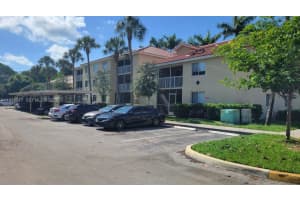 410 S Park Rd 1-108, Hollywood
